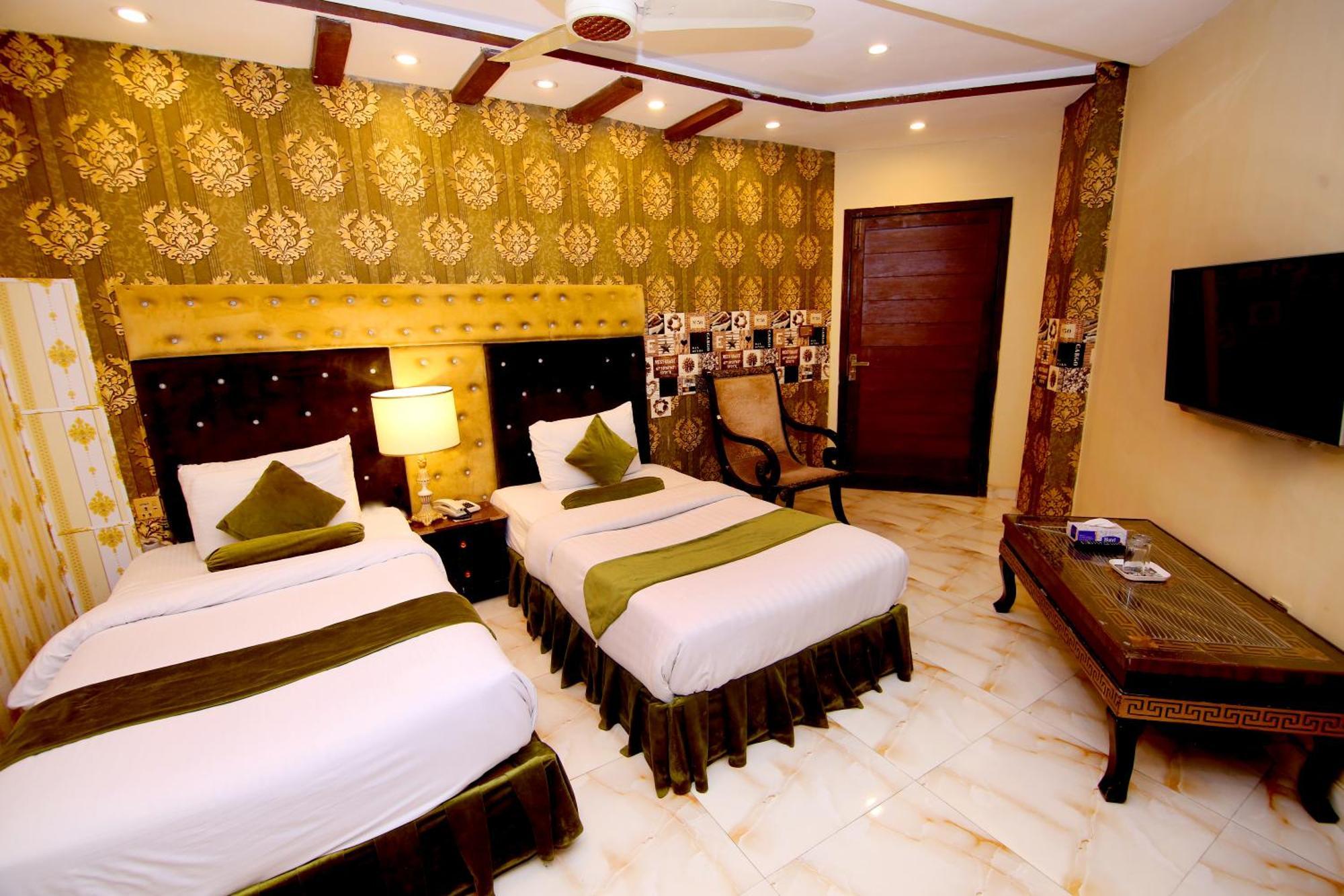 Premier Inn Gulberg Lahore Luaran gambar
