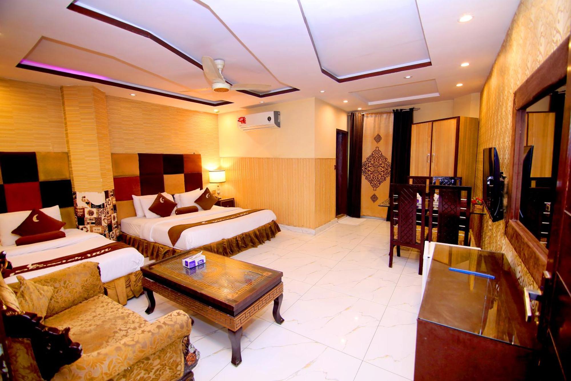 Premier Inn Gulberg Lahore Luaran gambar