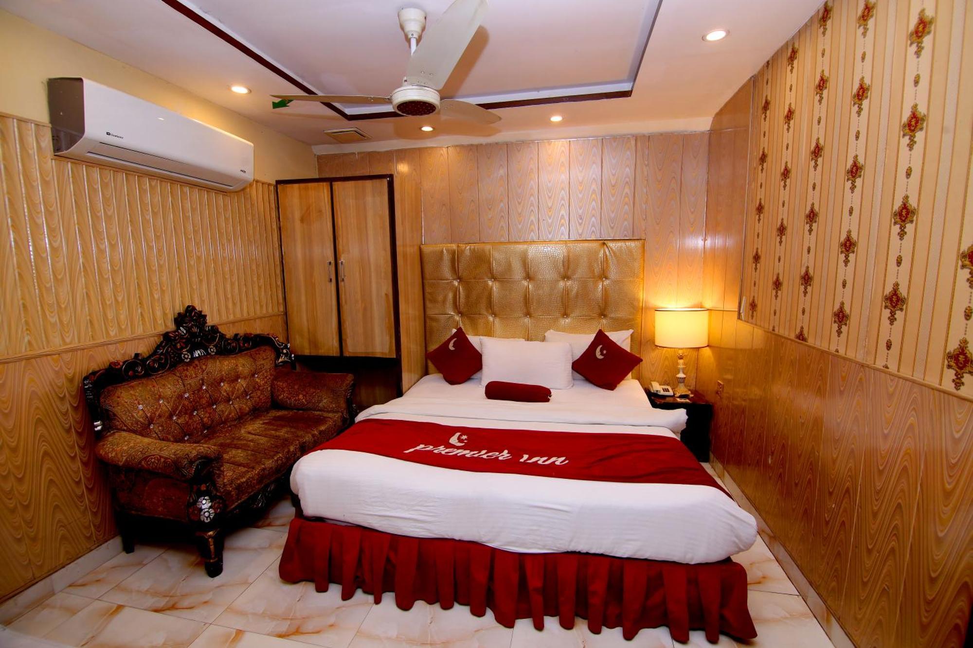 Premier Inn Gulberg Lahore Luaran gambar