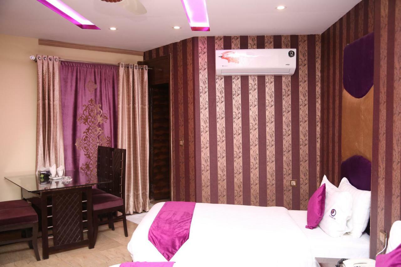 Premier Inn Gulberg Lahore Luaran gambar