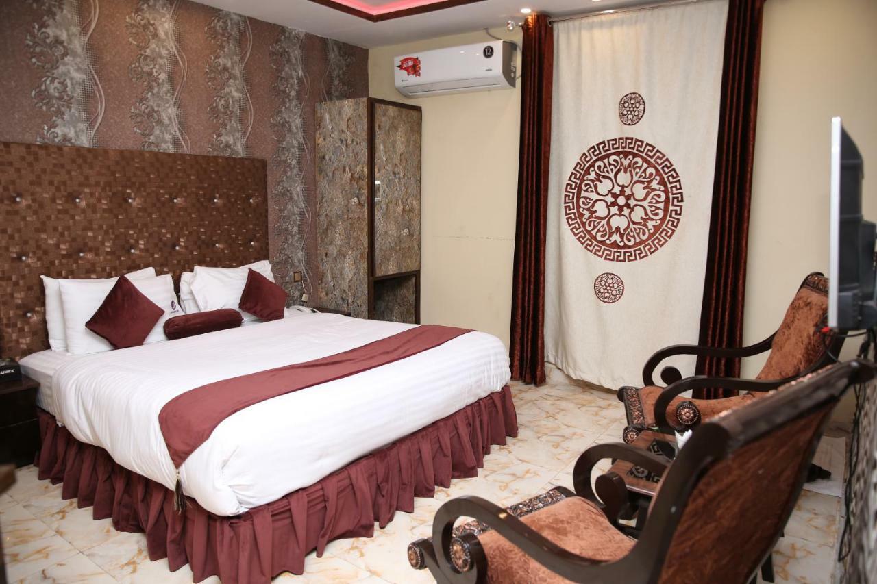 Premier Inn Gulberg Lahore Luaran gambar