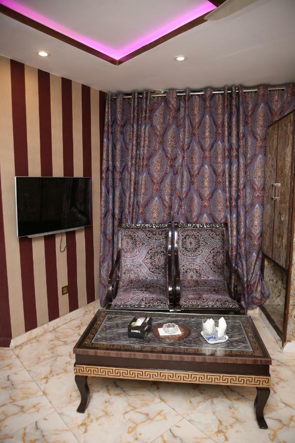 Premier Inn Gulberg Lahore Luaran gambar